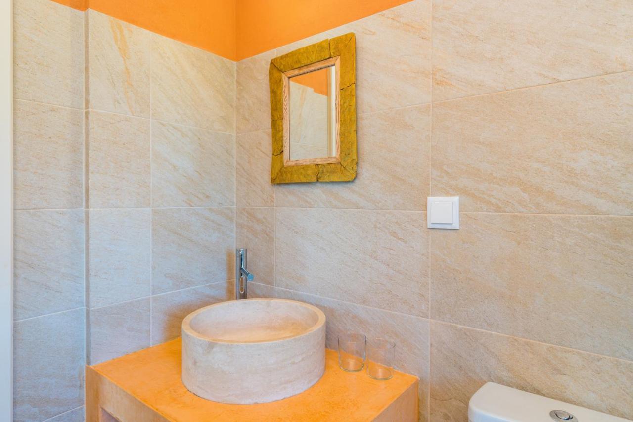 Gotas De Luar Turismo Rural Guest House วิลานอวา ดิ มิลฟงติส ภายนอก รูปภาพ